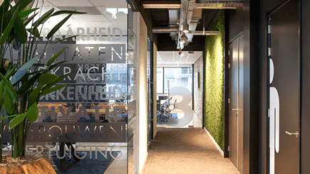 Referenz - Bürobeleuchtung bei Fried van de Laar